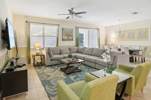 Upstay Family Home w Pool & Cinema ChampionsGate photo 2