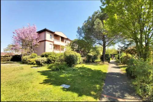 Les Elfes - avec entrée autonome, clim neuve, jardin, parking privé & gourmandises offertes ! -, Toulouse (photo 4)