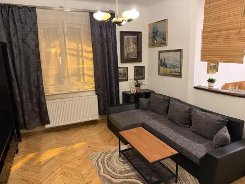Apartments & Restaurant Tkalcovsky dvur - Prague