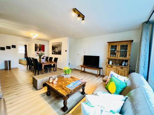 Elegant 3-Bedroom Apartment, Amberes (foto 7)