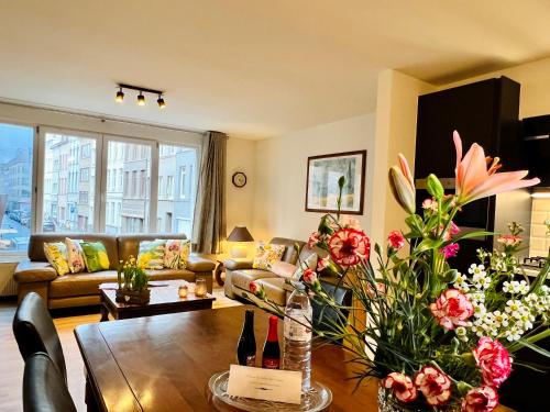 Elegant 3-Bedroom Apartment, Amberes (foto 5)
