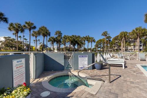 Gulf Place Cabanas 4