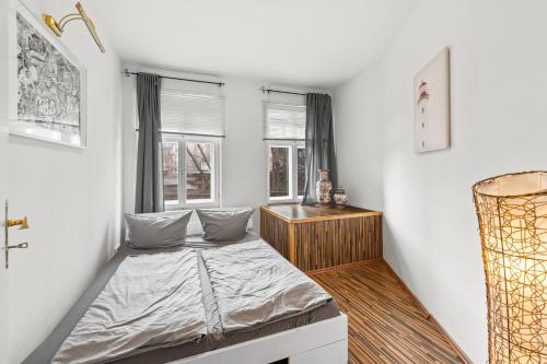 Stylisch Apartments Berlin Mitte, group & family friendly, from 2 - 8 Guests, Berlin (photo 9)