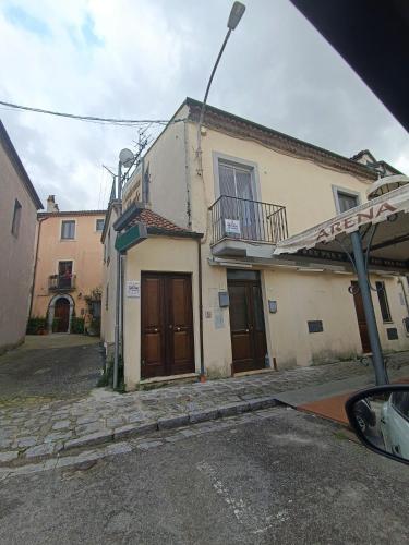 Desiree's Rooms - n 2 camere con bagno privato e balcone in Trecchina