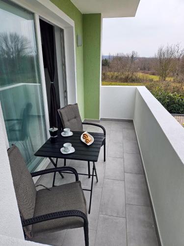 ระเบียง/ชานเรือน, Apartman M&L 1 in ซกาลยิซี