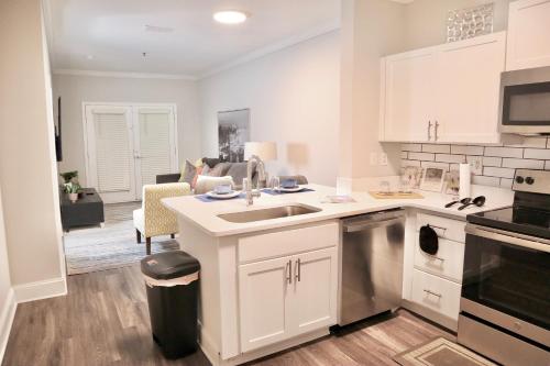 Buckhead palace in Lindridge-Martin Manor