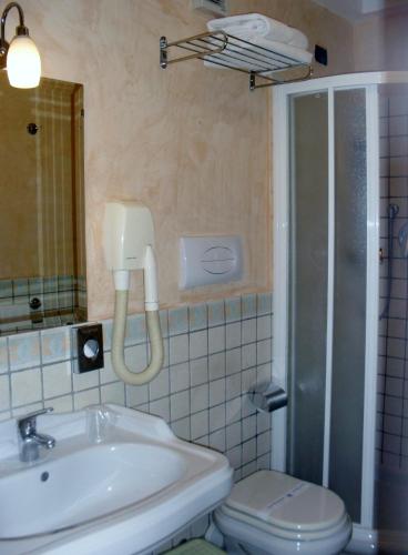 Hotel Clarean, Naples (photo 9)