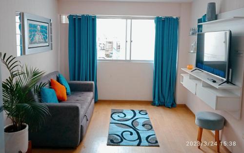 HERMOSO APARTAMENTO EN ZONA TRANQUILA , Beautiful Apartament with Amenties Quiet area