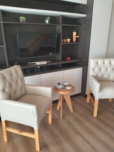 One-Bedroom Apartment image 1