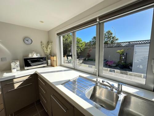 Eastern Beach Auckland - Private Paradise in بوكلاندز بيتش