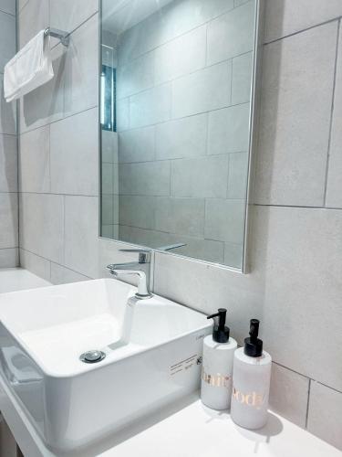 The Shore City View Studio Suite The Shore City View Studio Suite