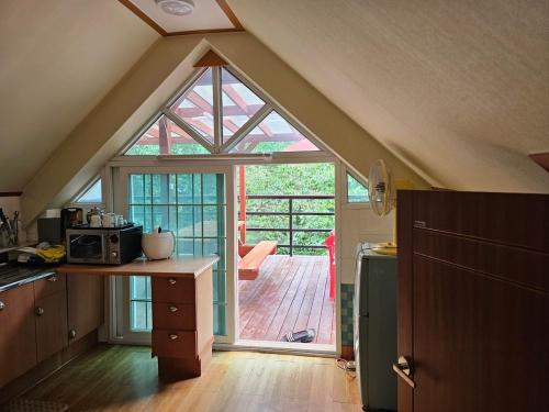 Jecheon Areumdaun Sesang Pension in แพ็กอุน-มย็อน