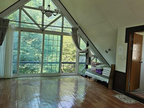 Jecheon Areumdaun Sesang Pension in แพ็กอุน-มย็อน