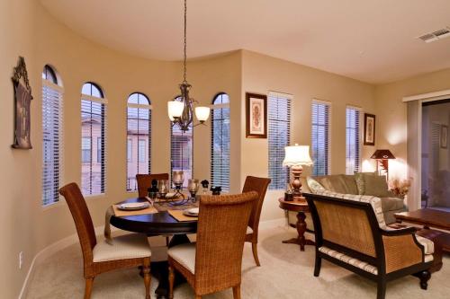 Sonoran Sunset Condo in Ahwatukee