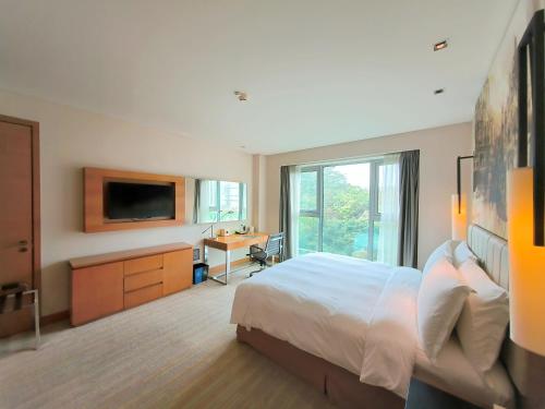 room detail thumbnail 0