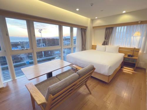 Grand Double Room with Ocean View -  4th Floor - Non-Smoking
