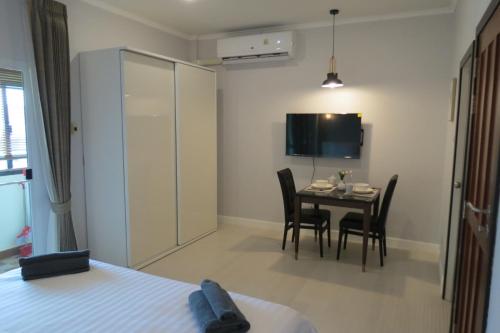 Baan Bee Residence Baan Bee Residence