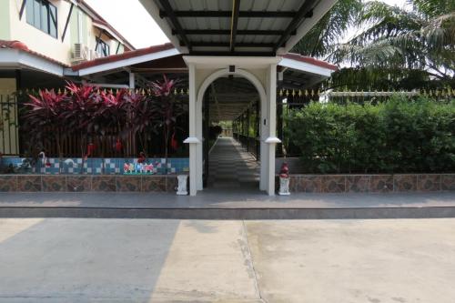 Baan Bee Residence Baan Bee Residence