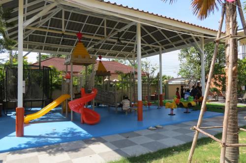 Baan Bee Residence Baan Bee Residence