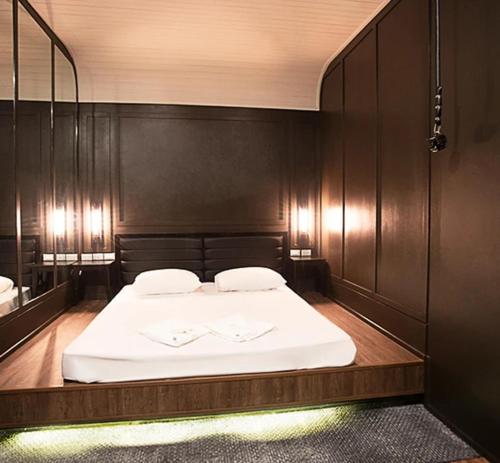 NY Resort Nonthaburi – Nonthaburi, NY