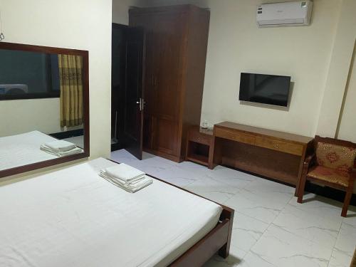 Double Room with Private Bathroom image 3