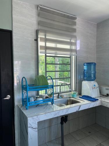 Cocina, Island Hub Homestay in Kampung Layang Layang