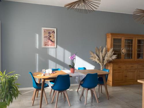 Iekārtas, Chez Odette chambre saule pleureur in Prauthoy
