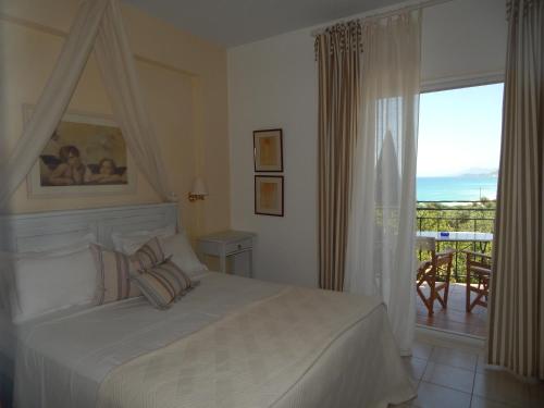 Palmina Mare Villa and Studios