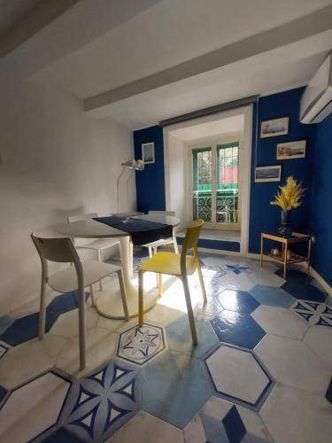 Be Blu Apartment