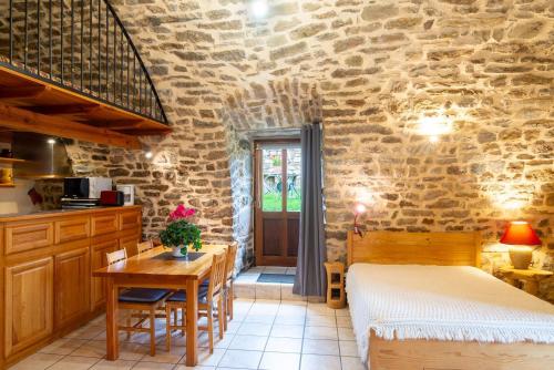 Gîte La Voûte Céleste 2/3 pers aux Bondons (Gite La Voute Celeste 2/3 pers aux Bondons) in Bedoues