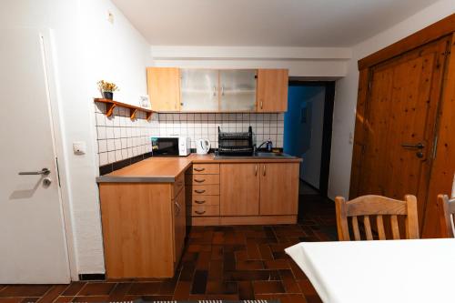 virtuve, MonteurGut Apartments Linde in Lindern (Oldenburg)
