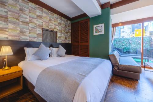 room detail thumbnail 1