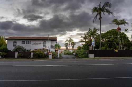 ทัศนียภาพภายนอกโรงแรม, โลเรโด โมเต็ล (Loredo Motel) in ไคไทอะ
