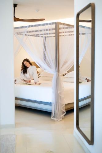 Coral Suite image 1