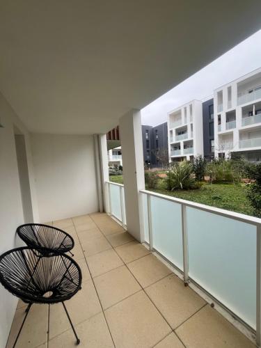 View, Joli T2 Terrasse Parking prive Confort in Tournezy