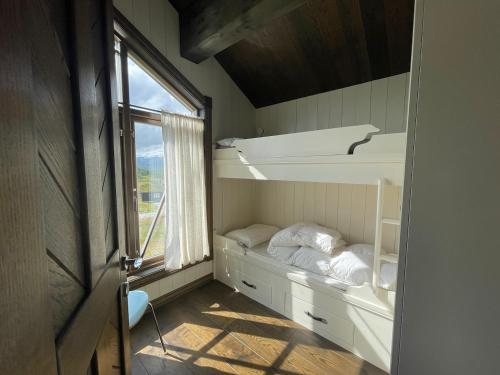 Mountain Retreat Near Hiking and Skiing