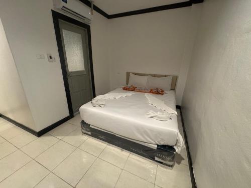 Stay At Bedroom Room Type - Standard Double Room