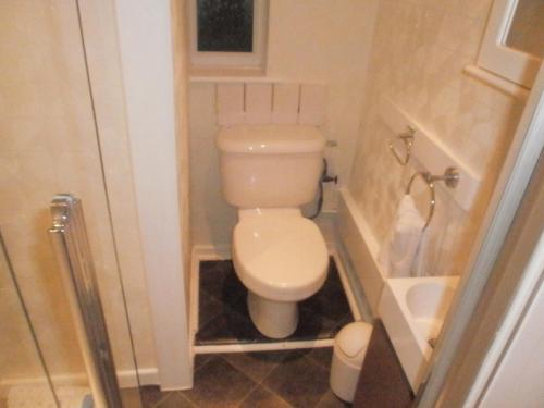 The Withnell Hotel - image 2