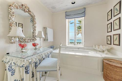 Luxury villa in Mustique in Friendship