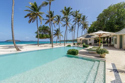 Luxury villa in Mustique in Friendship
