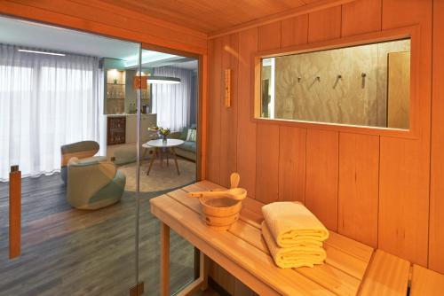 Sauna, Bio-Seehotel Zeulenroda in Zadelsdorf