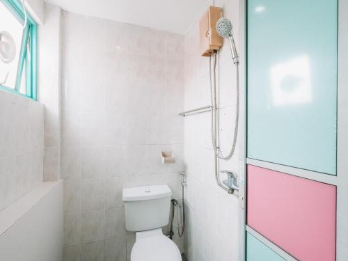 room detail thumbnail 2