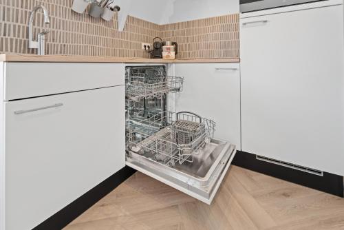 Unique penthouse near city center and Park in Roosendaal