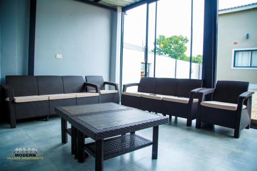 บริการและสิ่งอำนวยความสะดวก, Modern Village Apartments in ชีปาตา