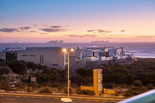 Seaside Village B22 by Host Agents - main image