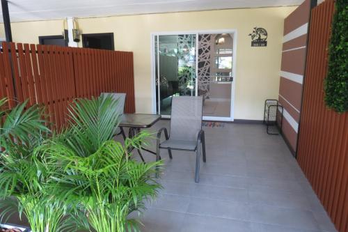 Baan Bee Residence Baan Bee Residence