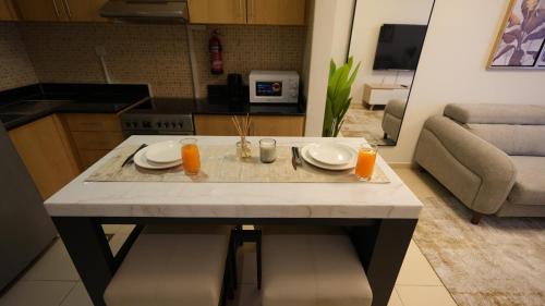 1BHK full canal view apartment in Business bay !, Dubaï (photo 6)