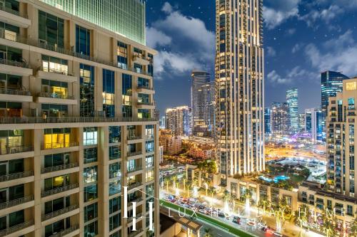 Burj khalifa & Fountain view - image 10