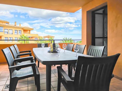 Beautiful sea views duplex penthouse in Manilva - image 2