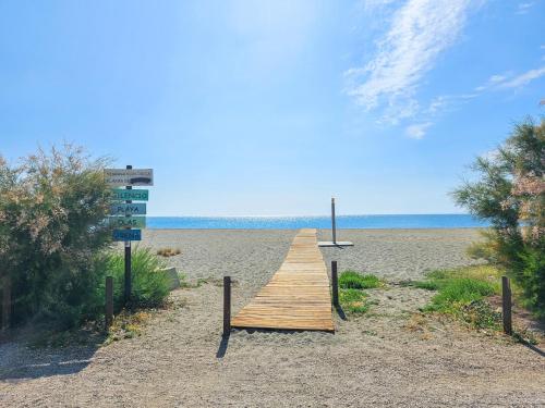 Beautiful sea views duplex penthouse in Manilva - image 4